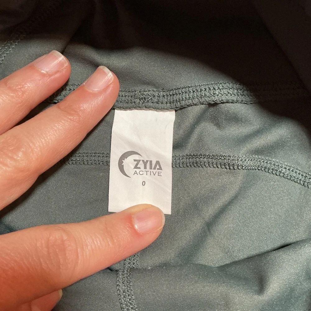 ZYIA Active army green leggings with drawstring. Size 0 - Picture 3 of 10